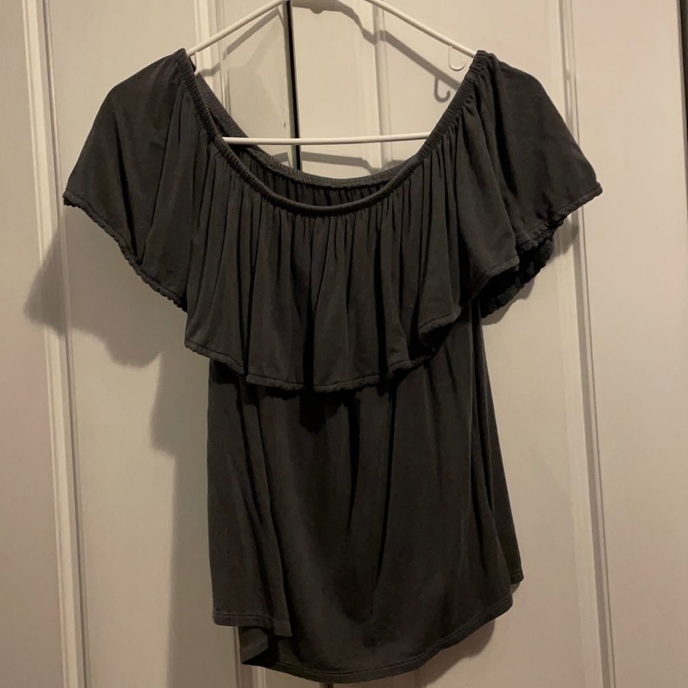 American eagle off the shoulder top